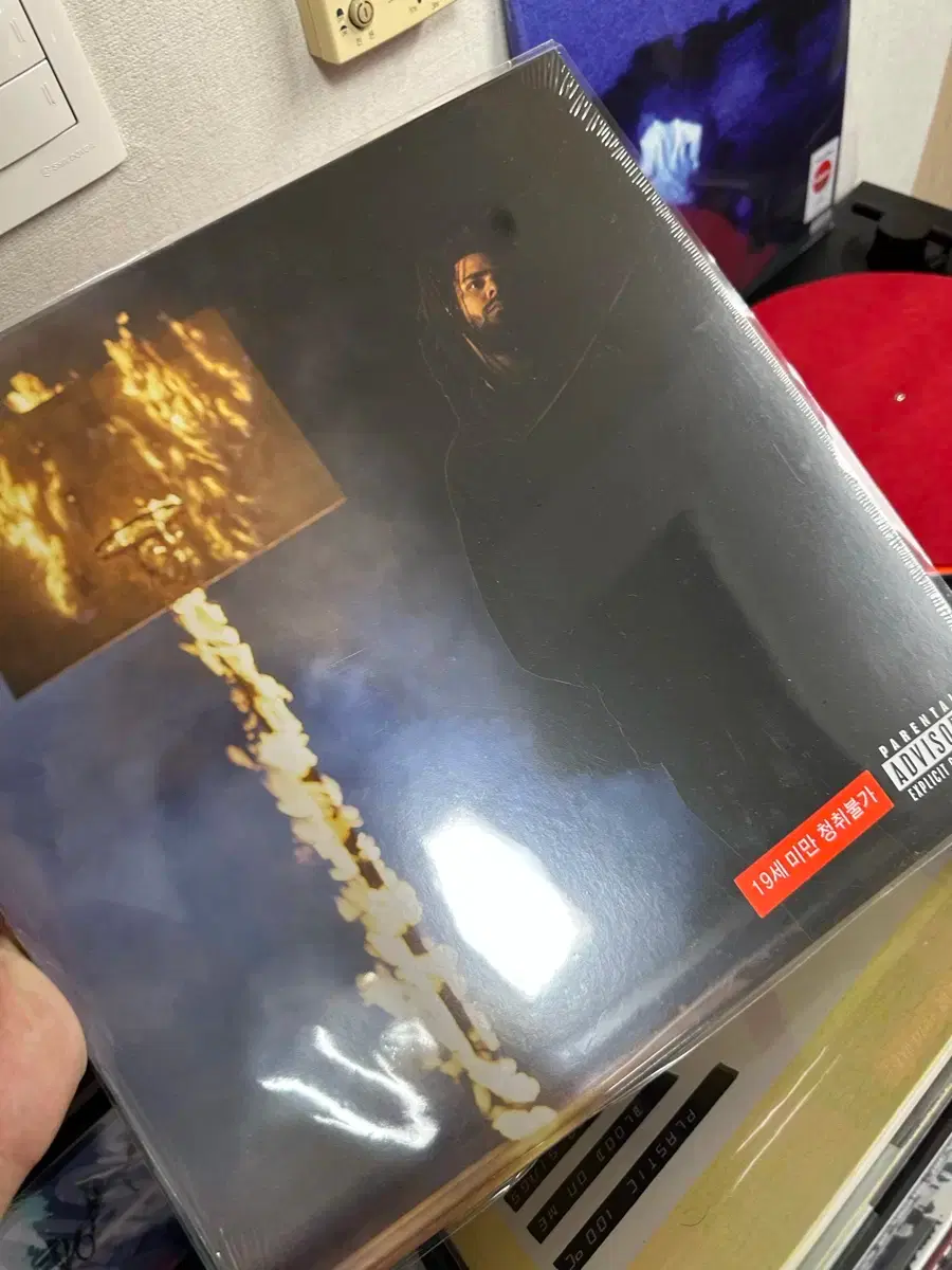 thumbnail-0